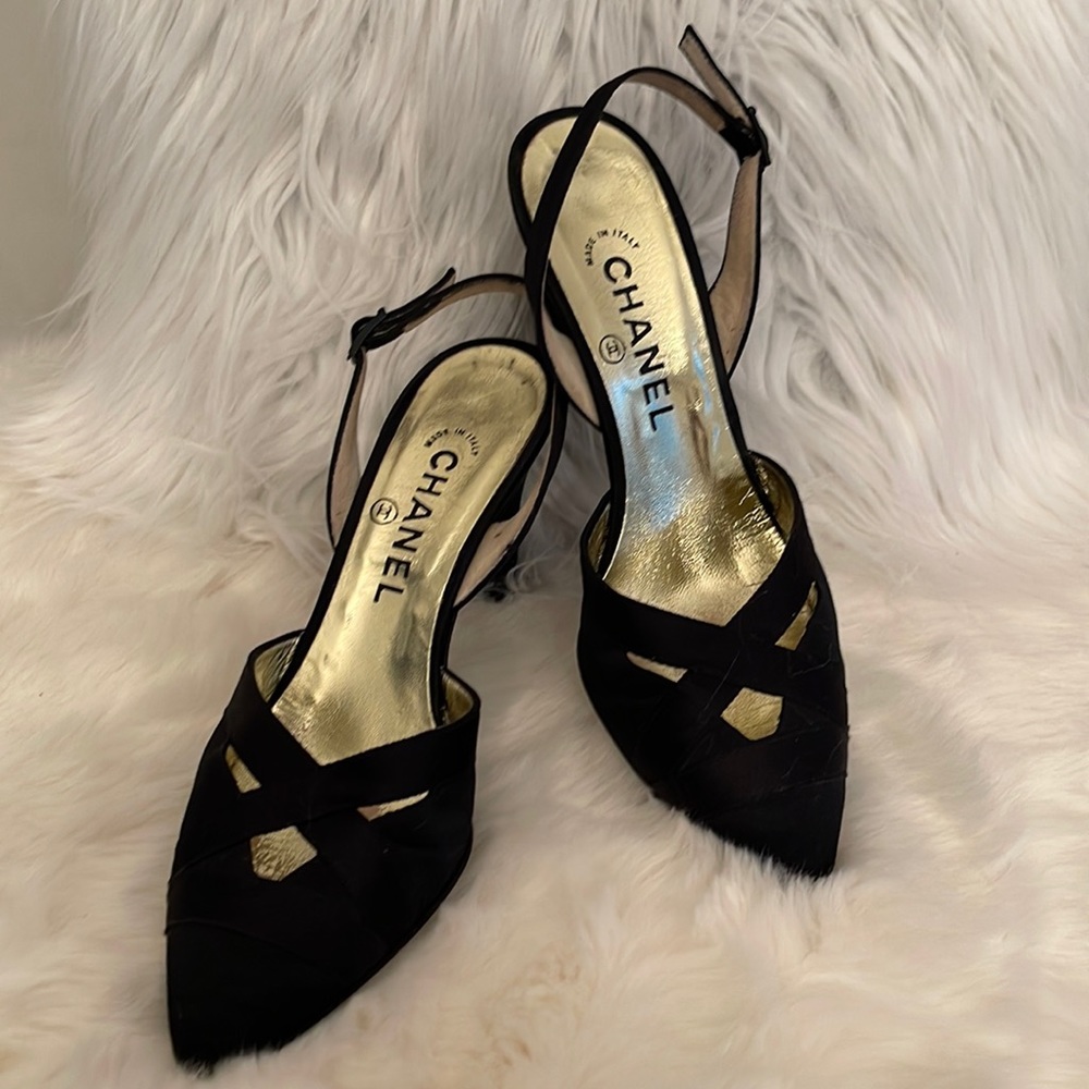 VINTAGE CHANEL Black Satin Slingbacks Heels Size 38 - Picture 2 of 15